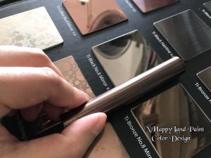 NHP จึงดีไซน์ สีพ่นโรสโกลด์ (Rose Gold) , สีพ่นพิ้งค์โกลด์ (Pink Gold) , สีพ่นทองแชมเปญ (Champagne Gold) , สีพ่นมุกทอง (Gold) ในโทนสีต่างๆมีให้เลือกมากกว่า 100 เฉดสี สามารถตอบความต้องการของผู้ใช้ทุกกลุ่มอุตสาหกรรม ไม่ว่าจะเป็น กลุ่ม ดีไซน์เนอร์ สถาปนิก ผู้รับเหมา ตกแต่งภายใน และภายนอกอาคาร , กลุ่มผลิตสื่อโฆษณา และอุปกรณ์ต่างๆ เช่น ป้าย ดิสเพลย์ สินค้า งานอีเว้นท์ต่างๆ เป็นต้น รวมทั้ง เรายังมี สีพ่นสแตนเลส ในโทนต่างๆ เช่น โรสโกลด์ (Rose Gold) , พิ้งค์โกลด์ (Pink Gold) , ทอง (Gold) เพื่อเป็นทางเลือกให้กับผู้ที่ต้องการนำสีไปพ่นงานสแตนส์ในโทนสีต่างๆ